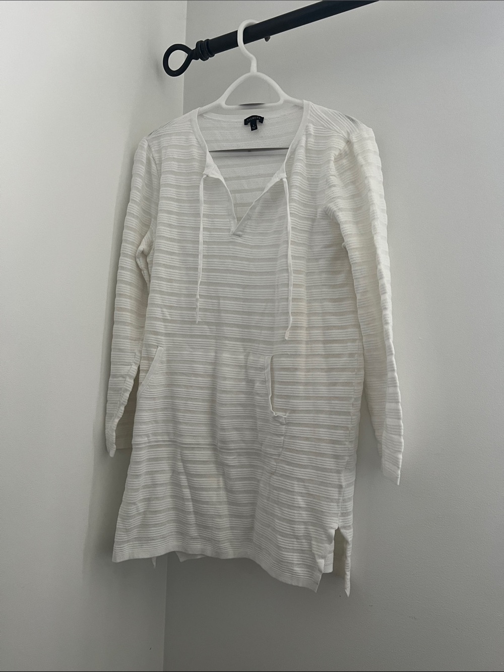 Talbots White V-Neck Knit Tunic with Tie